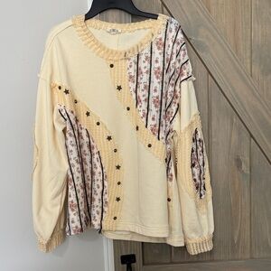 POL Cream Floral Top Star Studded Size Medium